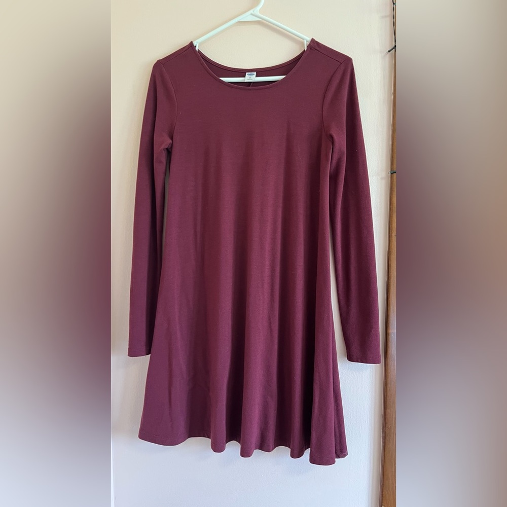Super cute maroon, flowey Old Navy dress